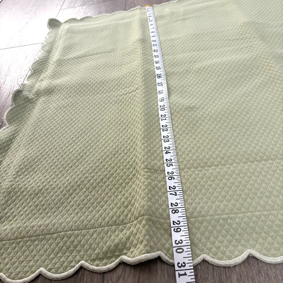 William Sonoma Square Pillow Cover Sham Quilted Scalloped Edge Green 26”x 26” - Picture 4 of 10